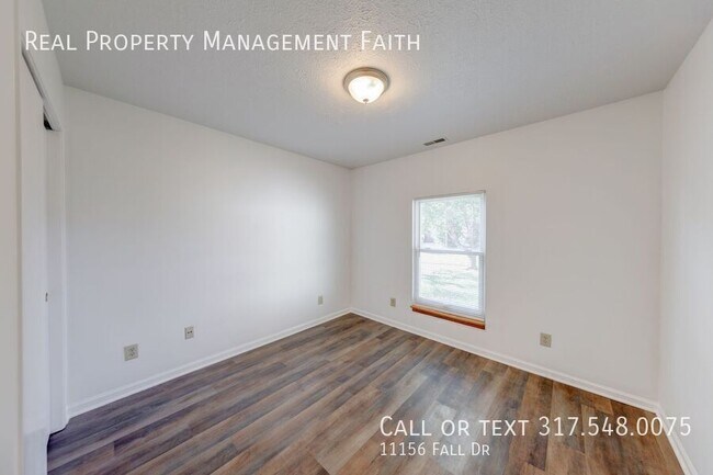 Building Photo - 11156 Fall Dr