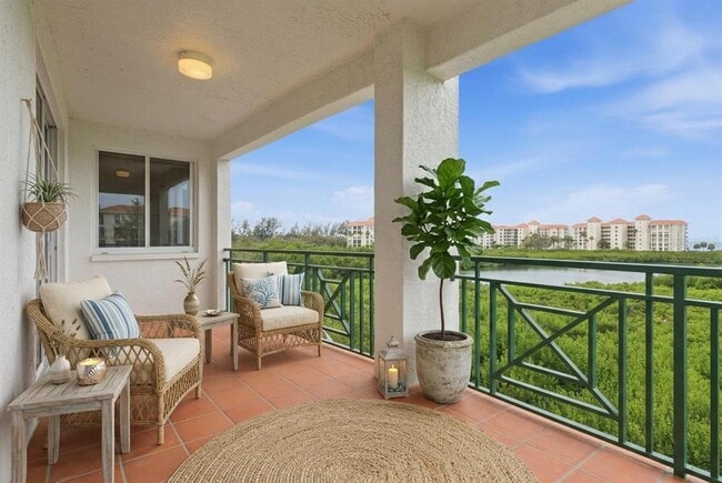 Building Photo - 4750 Dolphin Cay Ln S