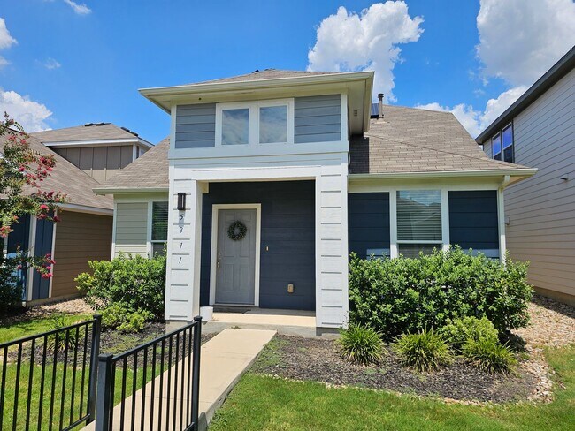 Primary Photo - Adorable 3 Bed / 2.5 Bath Home in 51 East