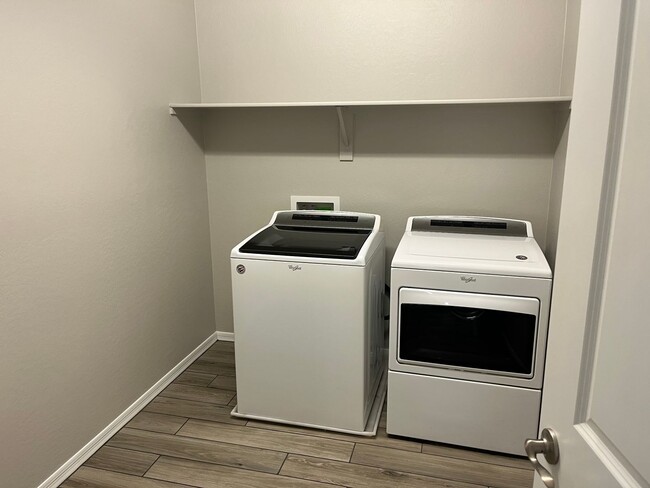 Building Photo - 17430 N 184th Ln