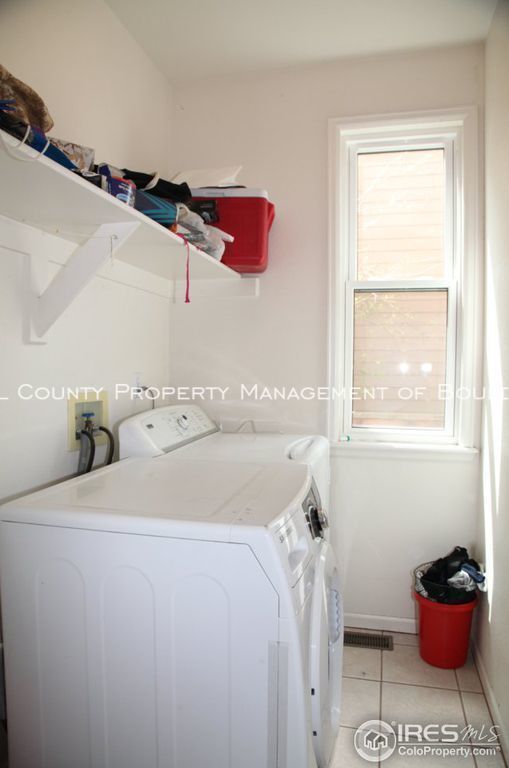 Building Photo - 842 St Andrews Ln