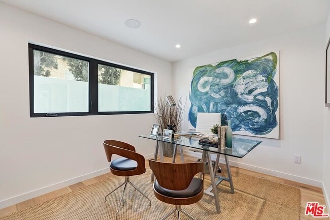 Building Photo - 7273 W Hazel Ct