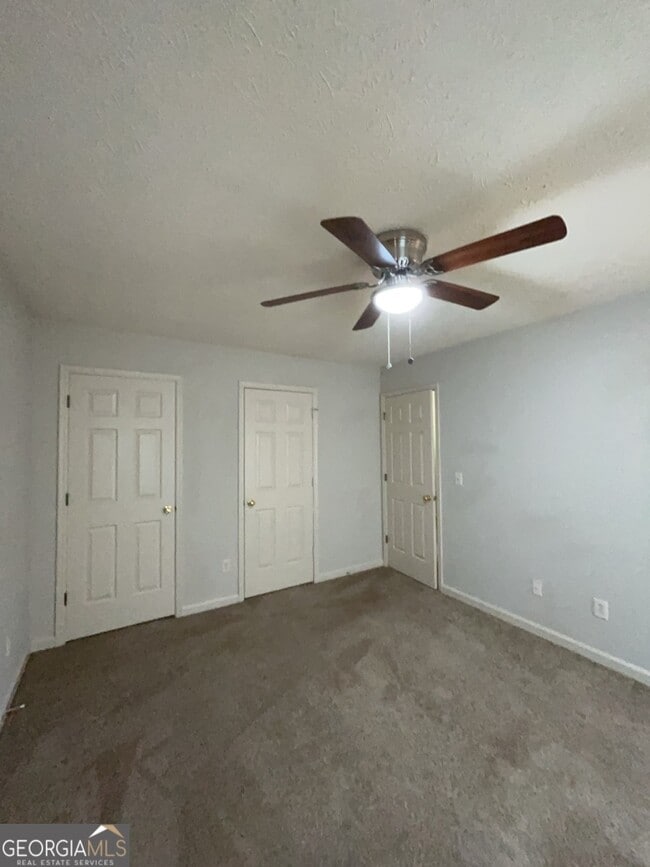 Building Photo - 3528 Jasmine Triangle