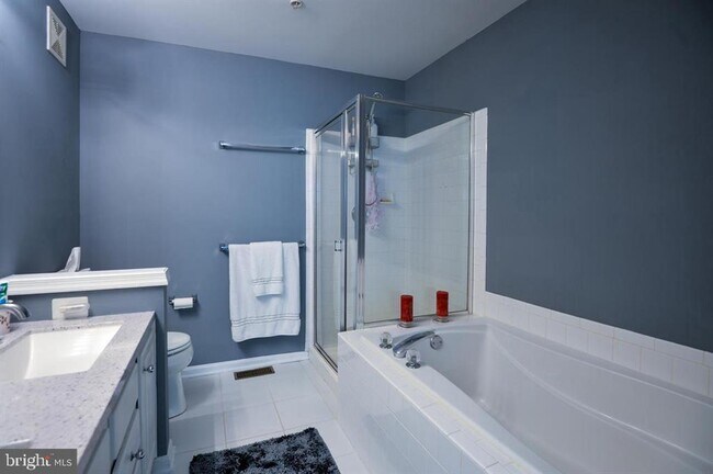 Building Photo - 12619 Fair Crest Ct