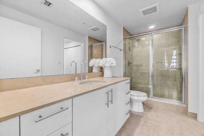 Building Photo - 550 Okeechobee Blvd