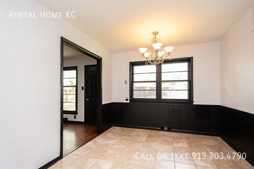 Building Photo - 5240 Barton-