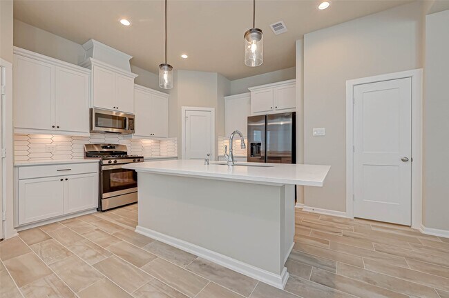 Building Photo - 316 N Spotted Fern Dr