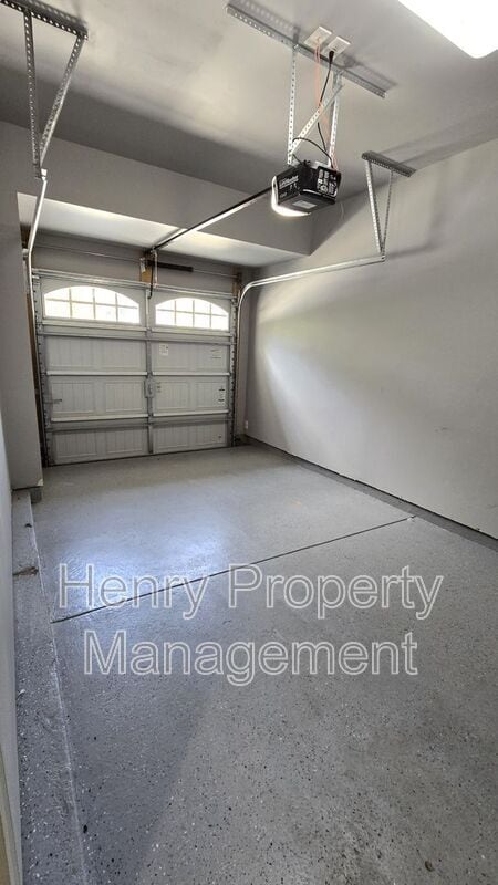 Building Photo - 113 Grande Sky Ct