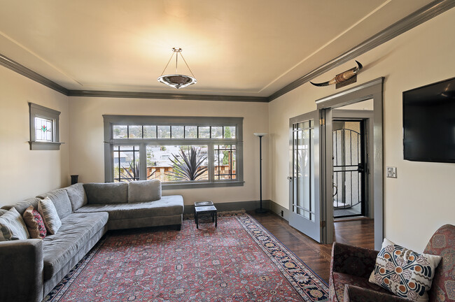 Living room, entryway to the right. - 2835 Georgia St