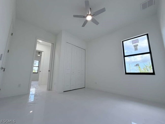 Building Photo - 477 Rayford St