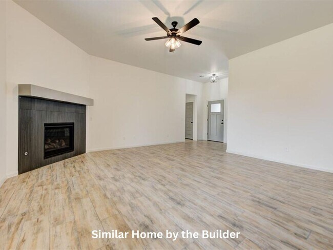 Building Photo - Move-In Ready! 4-Bed Home in Mustang