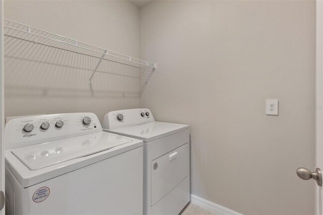 Building Photo - 25361 Doredo Dr