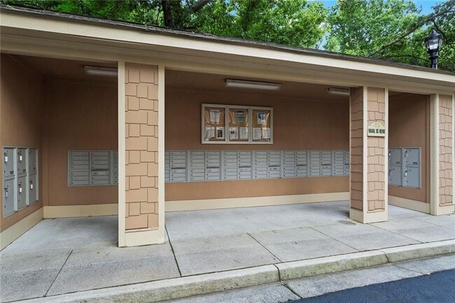 Building Photo - 1016 River Vista Drive