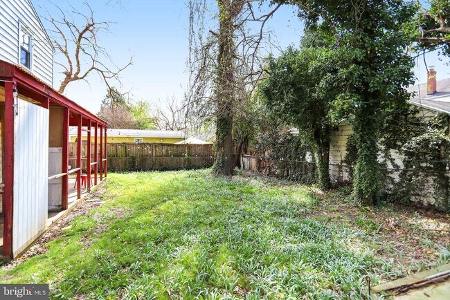 Building Photo - 6226 20th Ave