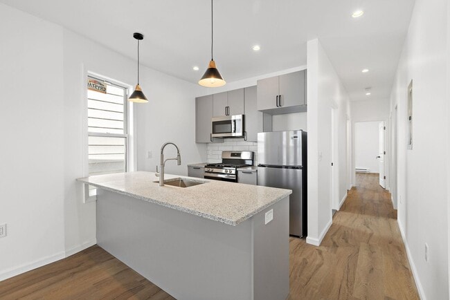 Building Photo - 20 Delaware Ave