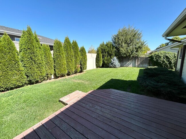 Building Photo - Charming Single-Level Home in Eagle with 3 Bedrooms and 2 Bathrooms! | $600 OFF FIRST MONTH'S RENT!!