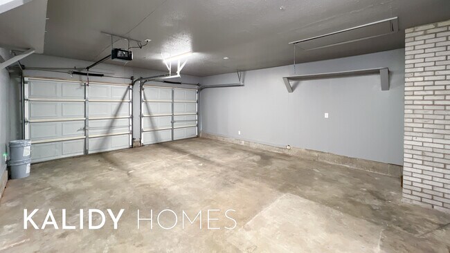 Building Photo - 2808 SW 88th St