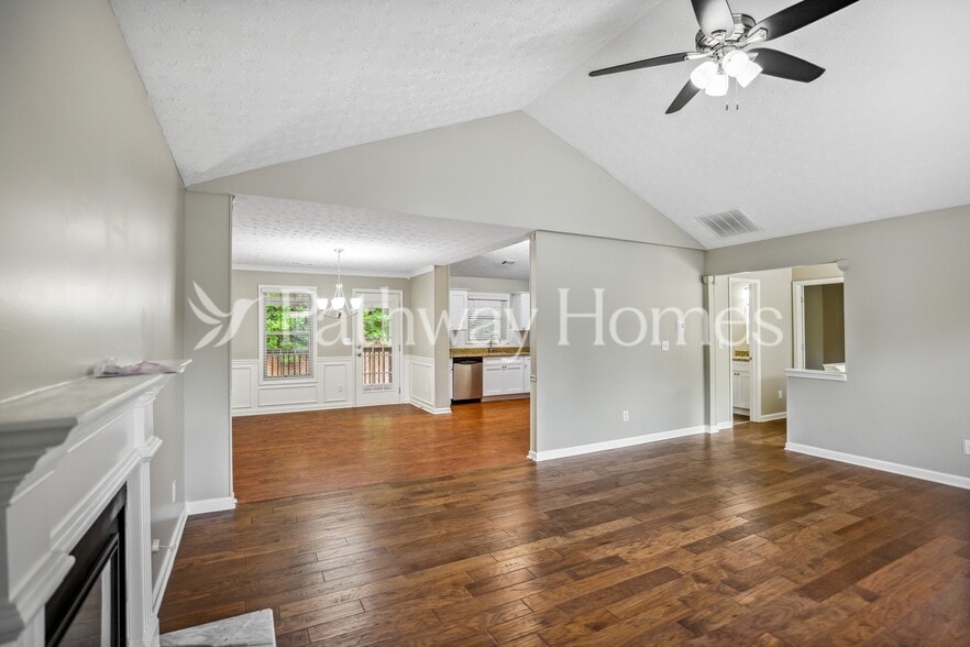 Building Photo - 2035 Patrick Mill Pl NE