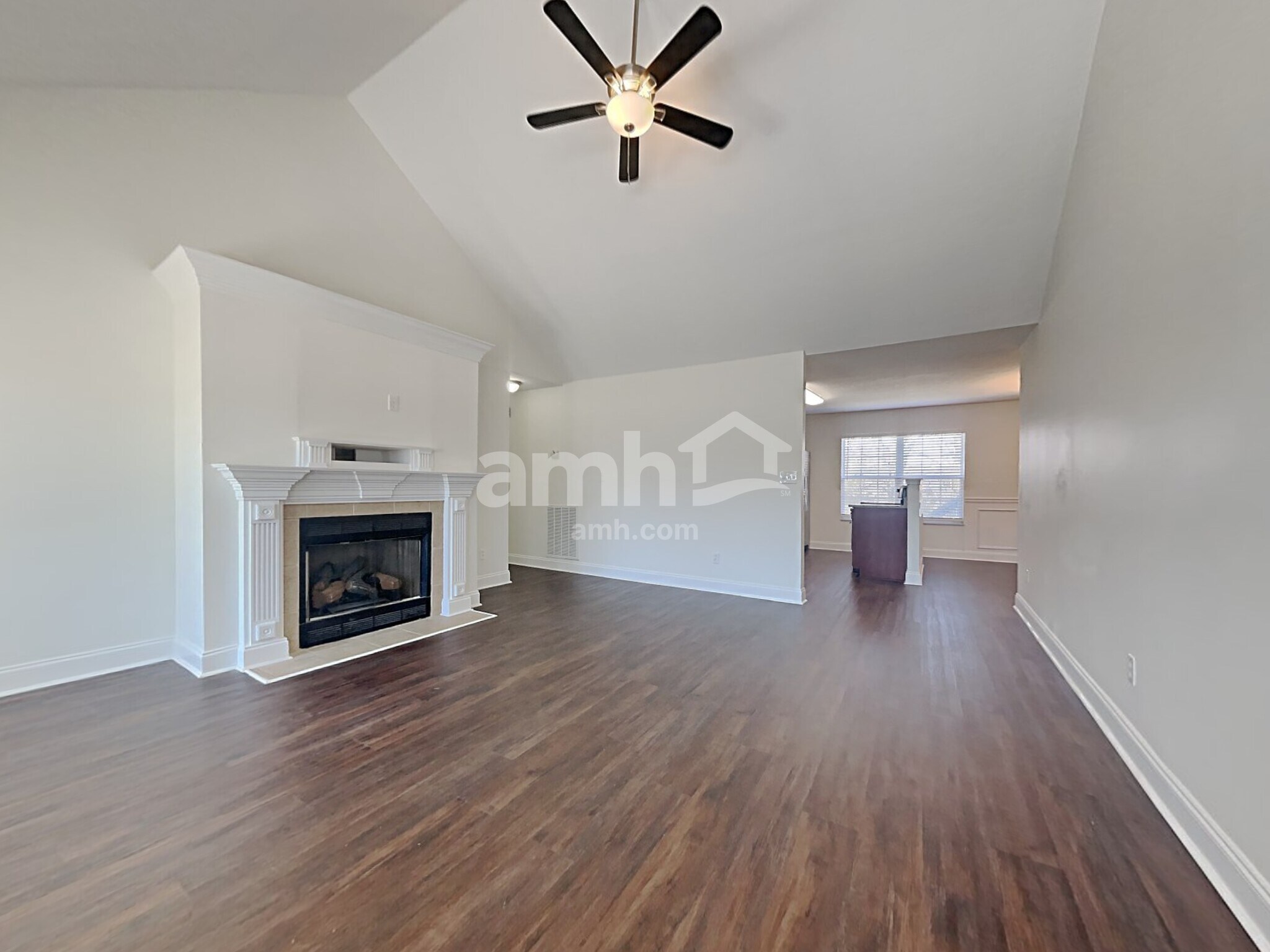 Building Photo - 5412 Singh Ln