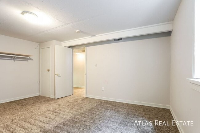 Building Photo - 3603 W 90th Pl