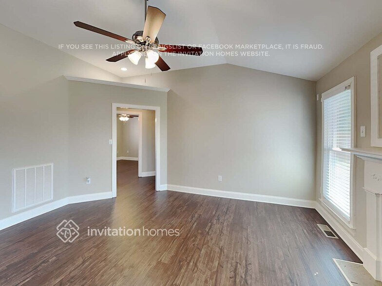 Building Photo - 1249 Danielle Downs Ct SE