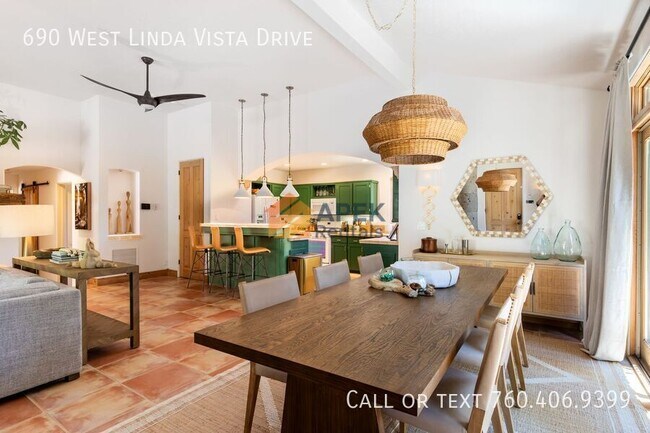 Building Photo - 690 W Linda Vista Dr