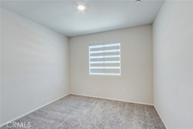 Building Photo - 36469 Shine Dr