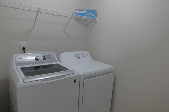 Building Photo - 24 Noble Wing Ln