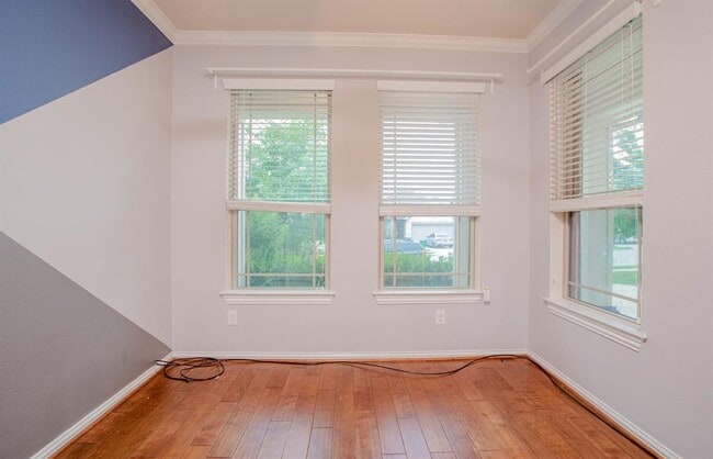 Building Photo - 2700 Auburn Chestnut Ln