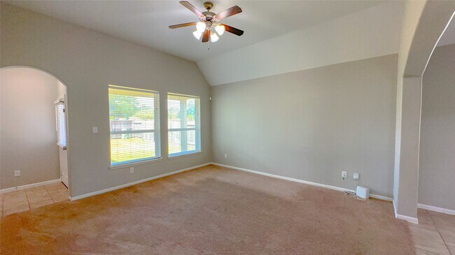 Building Photo - 4106 Mossy Pl Ln