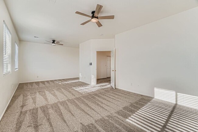 Building Photo - Newly remodeled 3 bedroom Summerlin home!