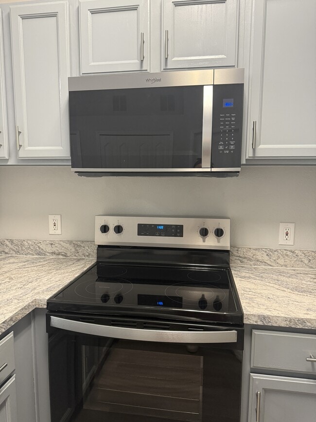 Building Photo - 15733 Green Point Ct