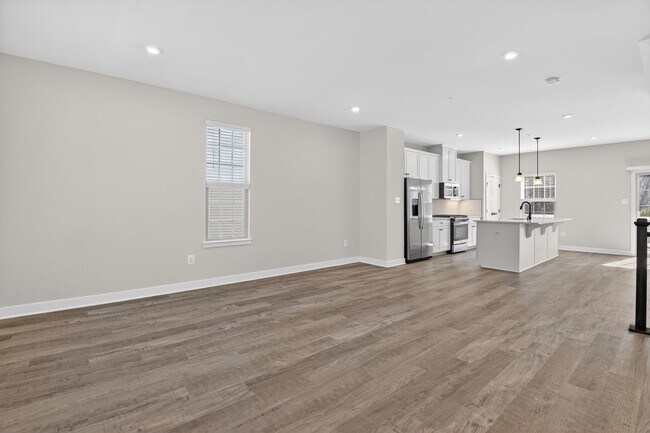 Building Photo - 19753 Grn Vlg Dr