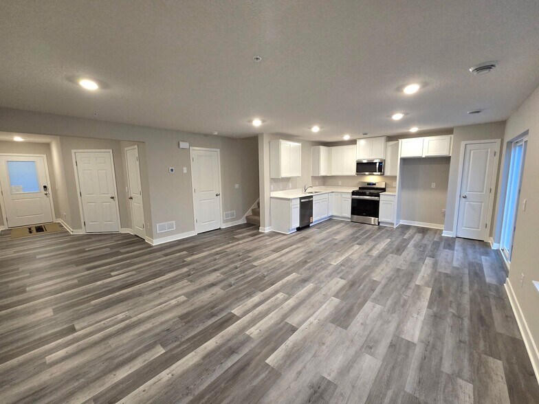 Building Photo - 13652 Kaylemore Trl