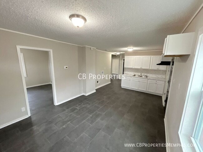 Building Photo - 2971 Forest Ave