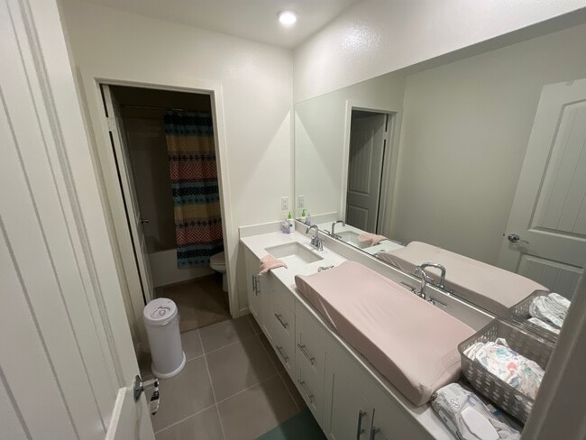 Building Photo - 24943 Dassault Ct