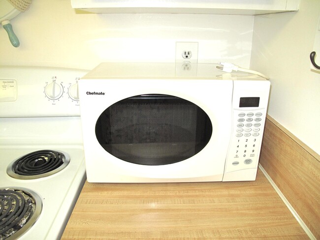 Building Photo - 14500 Canalview Dr