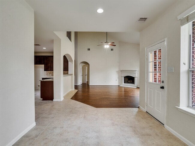 Building Photo - 28006 Hollyfare Drive