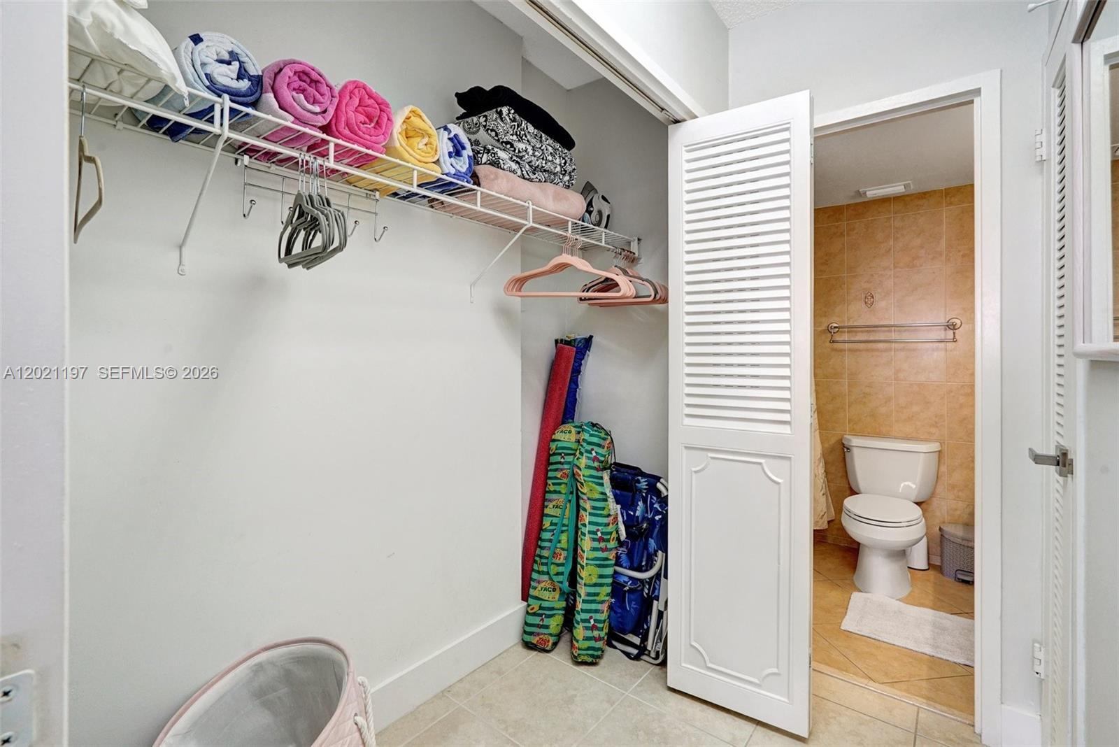 Building Photo - 3725 S Ocean Dr