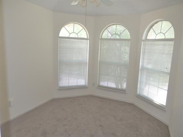 Building Photo - 1714 Lantana Dr