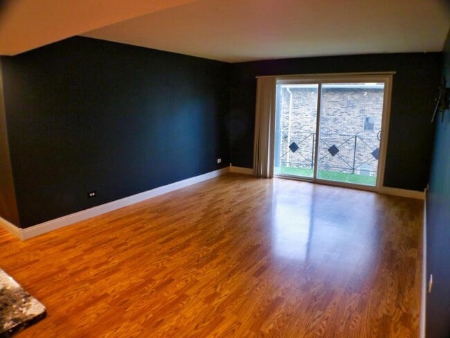 Building Photo - 10308 Circle Dr