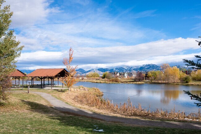 Building Photo - 4673 Bembrick St