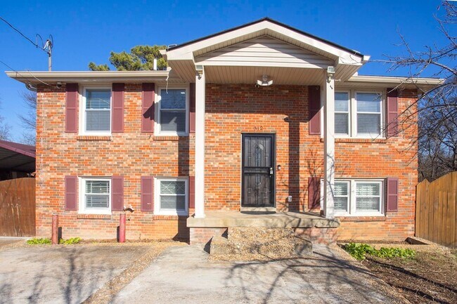 Building Photo - 312 Paragon Mills Rd