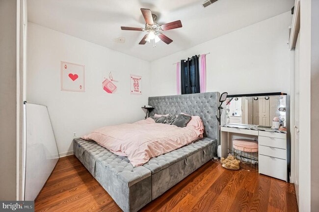 Building Photo - 6212 Ridge Ave