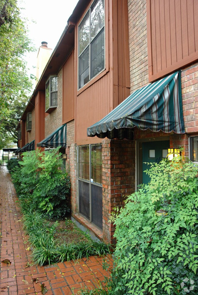 2807 Throckmorton St 2807 Throckmorton St Dallas TX 75219 Apartment