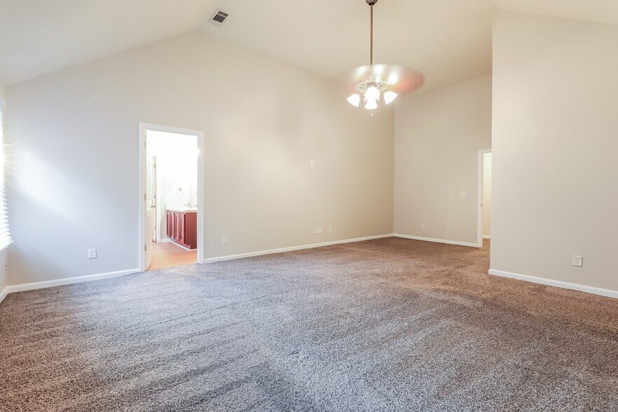 Building Photo - 1115 Watercourse Way