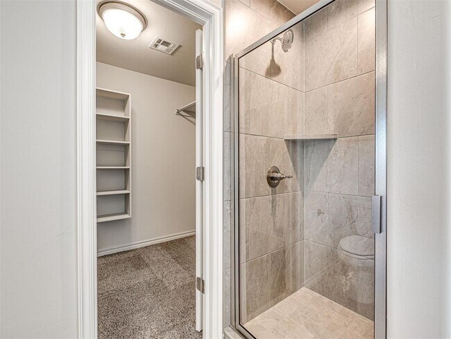 Building Photo - 513 Grand Sycamore Dr