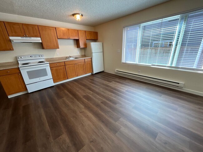 Interior Photo - Ethyle Manor
