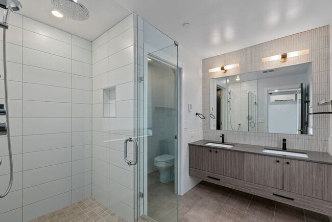 Building Photo - Stunning Air Conditioned Alki Condo Overlooking Majestic Puget Sound!