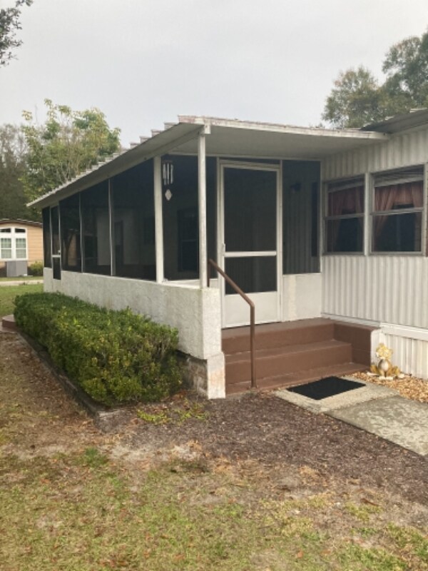 Building Photo - 3918 Young Rd